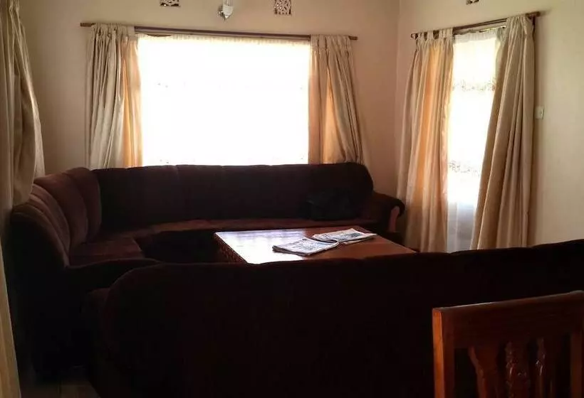 پانسیون Regency Guest Homes