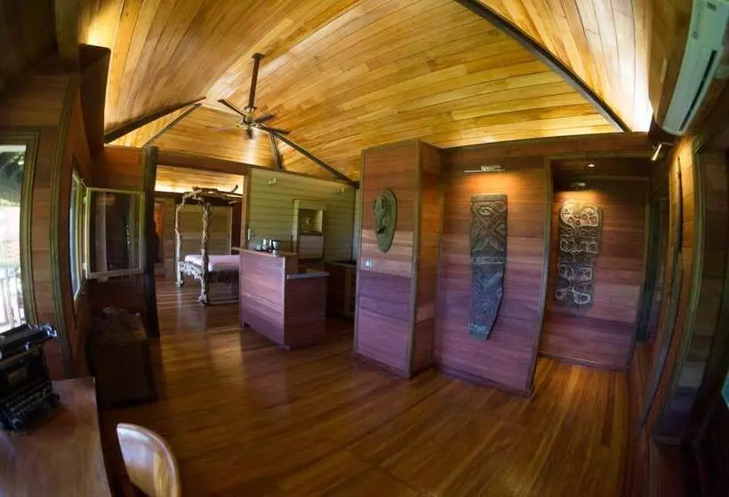 پانسیون Rohotu Fare