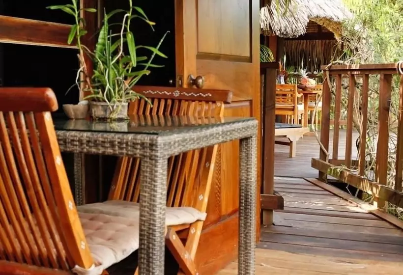 پانسیون Rohotu Fare