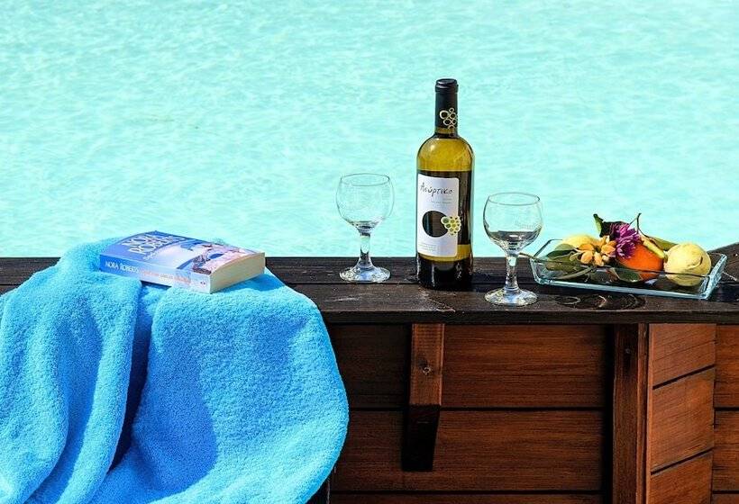 Villa Di Creta Heated Pool