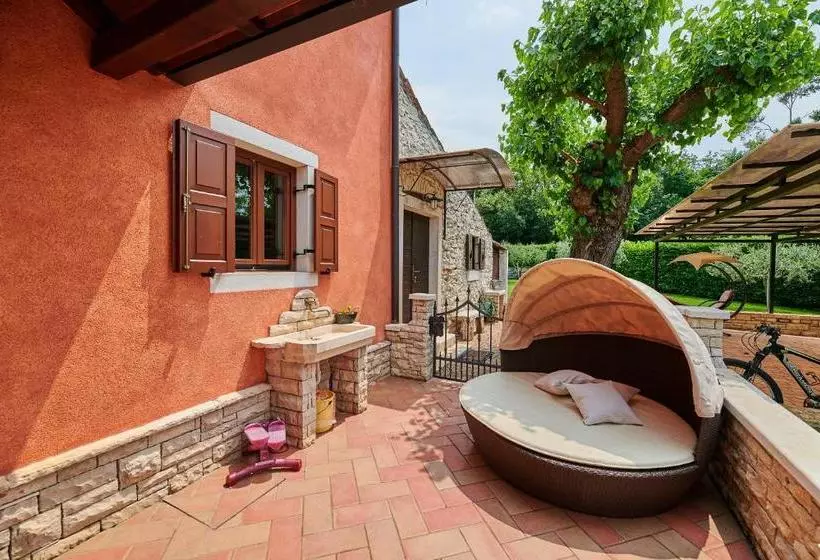 Villa Mala