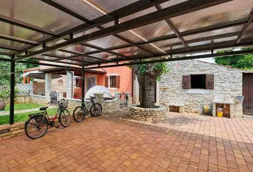 Villa Mala