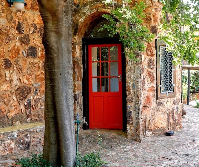 Pension Bastion House