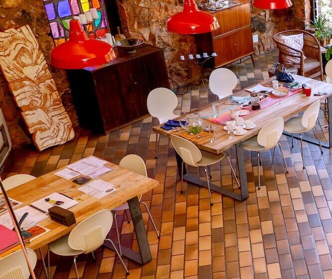 Pension Bastion House