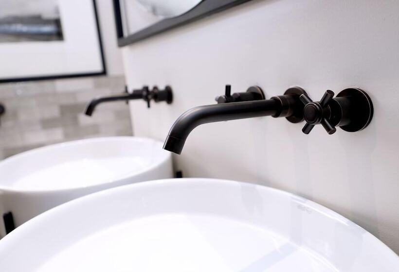 Pension Bastion House