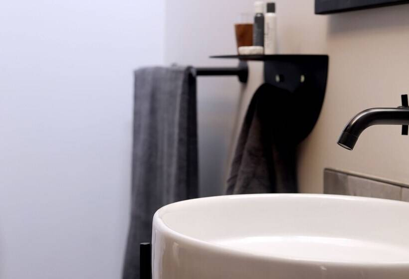 Pension Bastion House