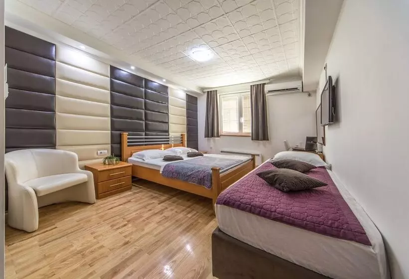 پانسیون F Apartments