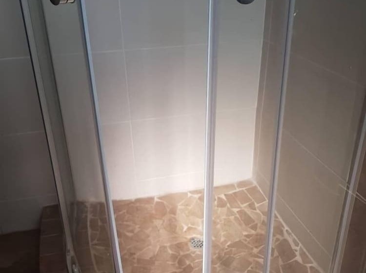 پانسیون Goora Motho Guest House