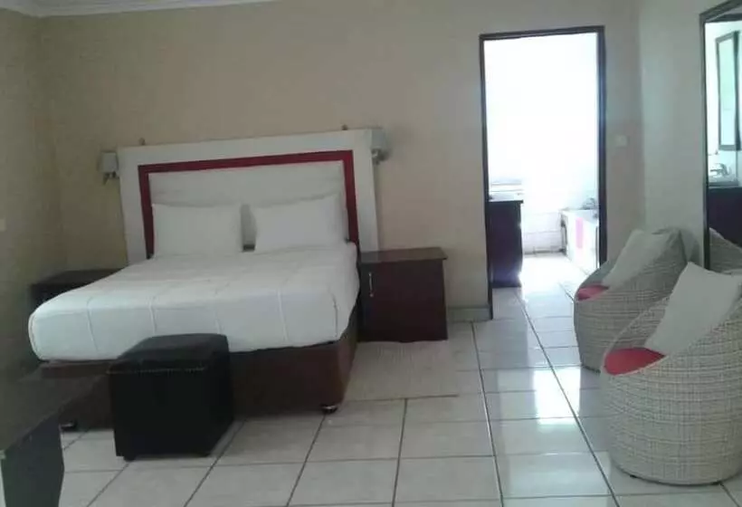 پانسیون Goora Motho Guest House