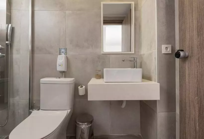 پانسیون Kyma Rooms & Suites