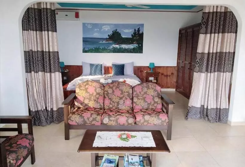 پانسیون Les Elles Guesthouse Self Catering