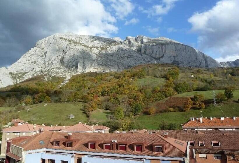 Albergue Teverga Hostel