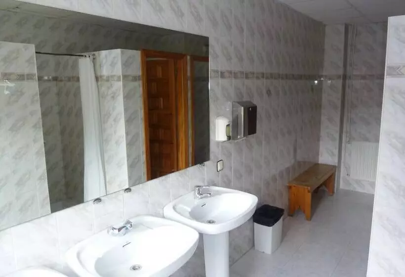 Albergue Teverga   Hostel