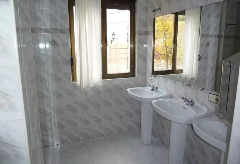 Albergue Teverga   Hostel