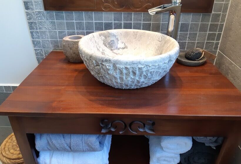 ベッドアンドブレックファースト Chambres D Hôtes  Piscine, Spa, Tennis