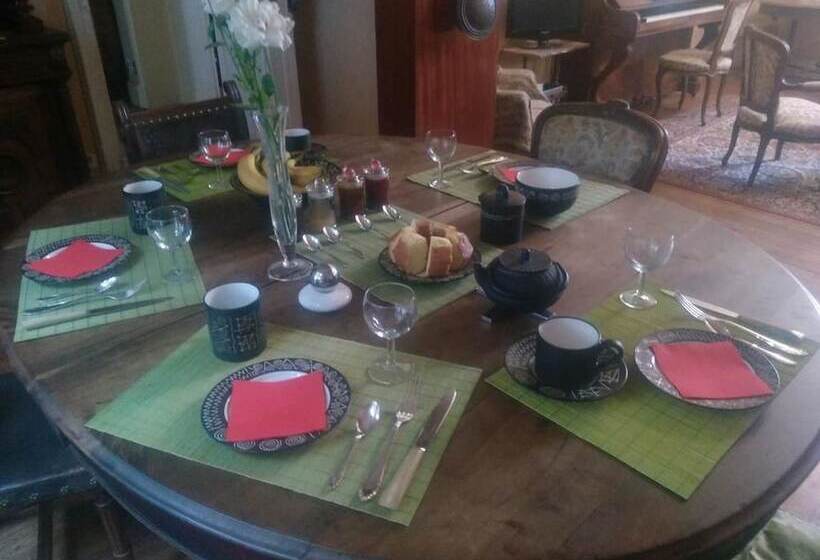 ベッドアンドブレックファースト Gîte Mas De Bruguerolle