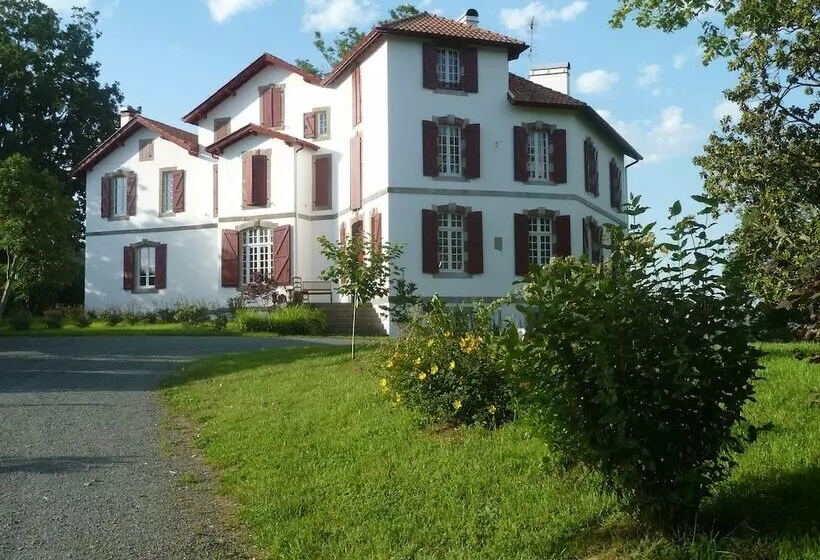 Aamiaismajoitus (B&B) Domaine Abartiague