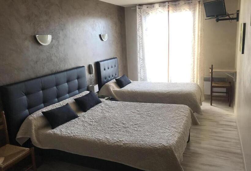 فندق Aux Berges De Pareloup   Annexe