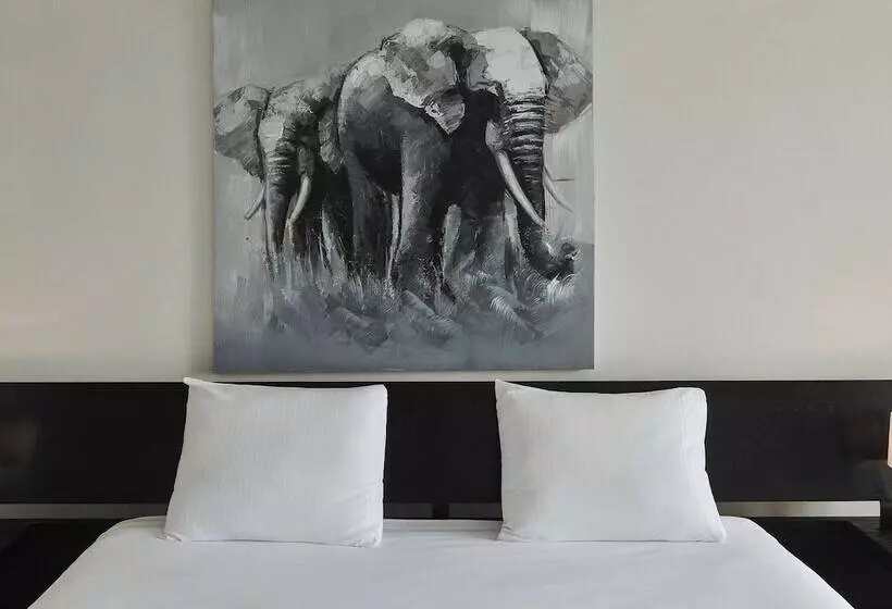 هتل Grand  De Kinshasa