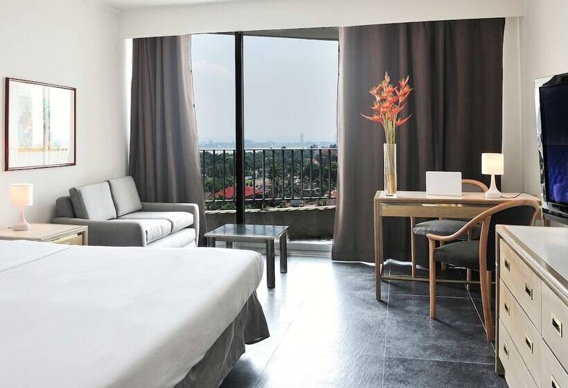 هتل Grand De Kinshasa