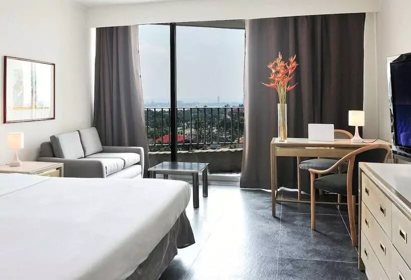 هتل Grand  De Kinshasa