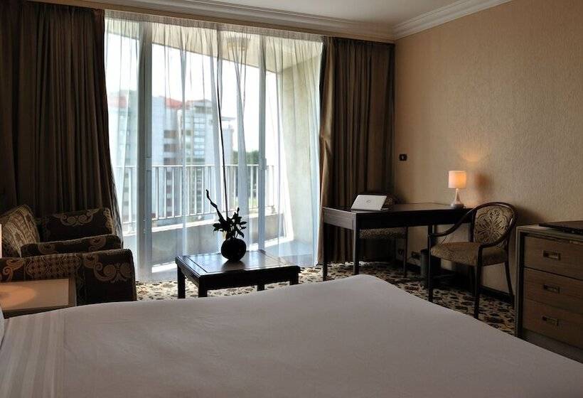 هتل Grand De Kinshasa