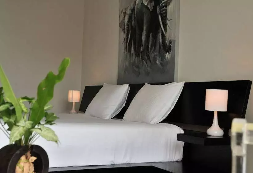 هتل Grand  De Kinshasa