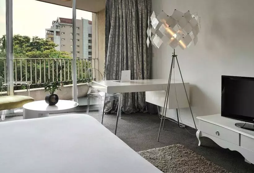 هتل Grand  De Kinshasa