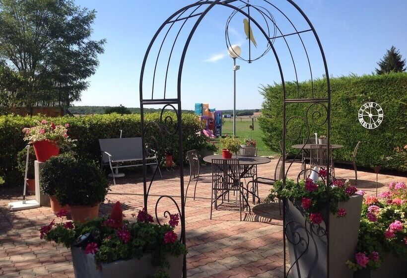 Отель La Grange De Marie