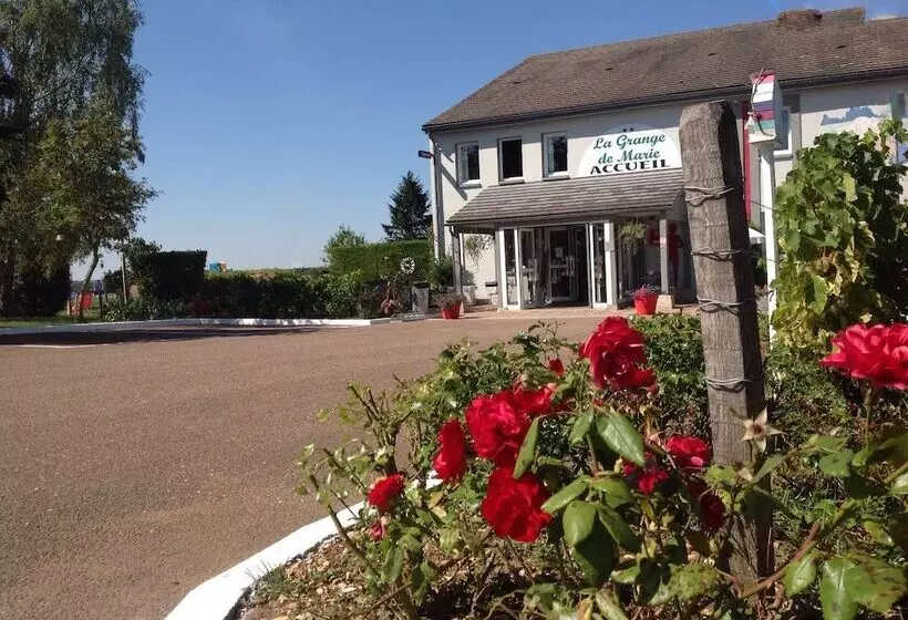 ホテル La Grange De Marie