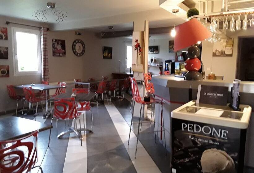 Отель La Grange De Marie