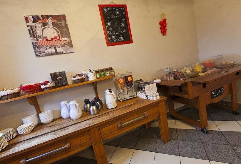 Отель La Grange De Marie