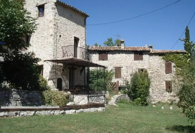 La Maison De Julie