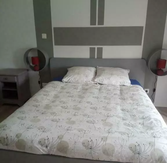 Chambre D Hôtes 84 De La Manelière