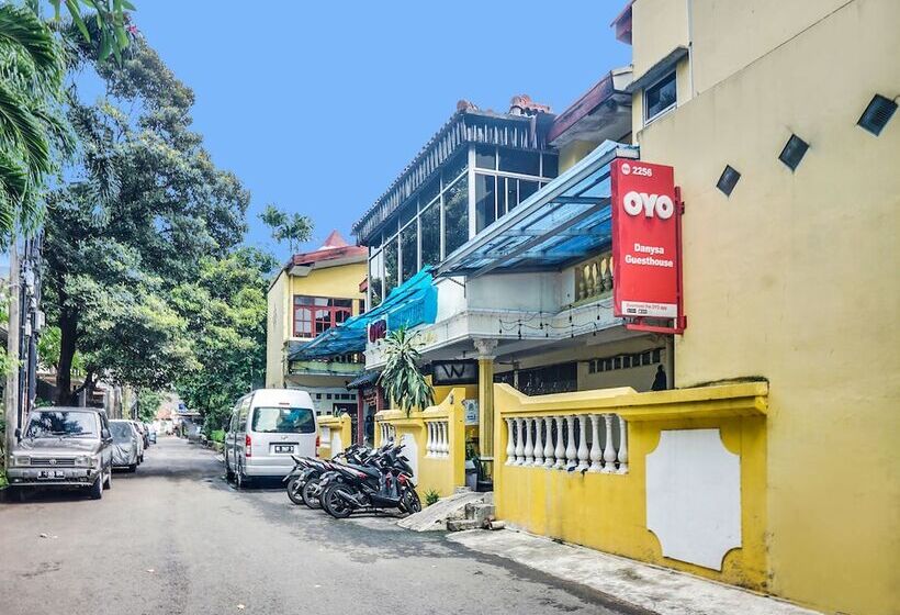 Pensão Danysa Guest House