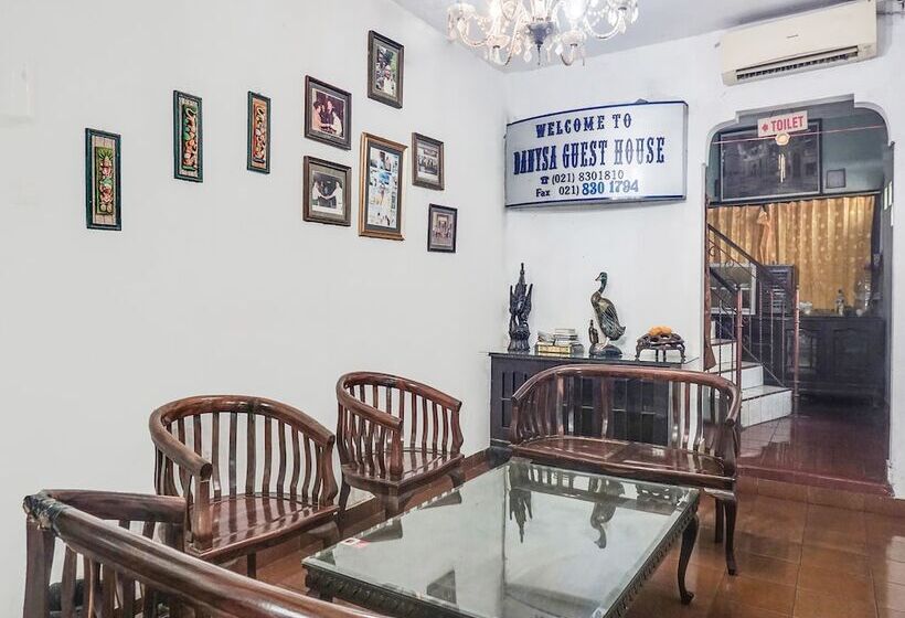 Pensão Danysa Guest House