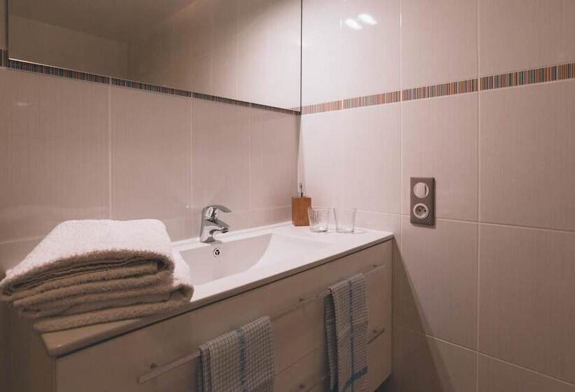 Пансион Les Voyageurs