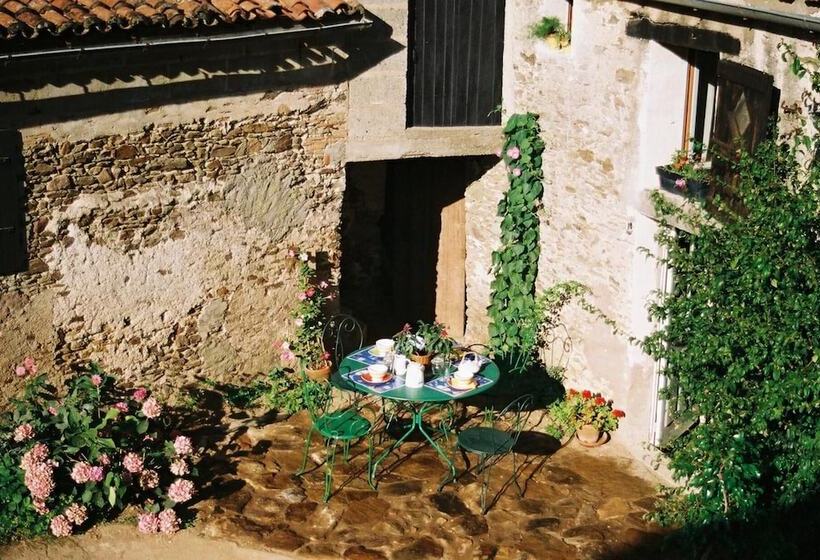 ペンション Topaze