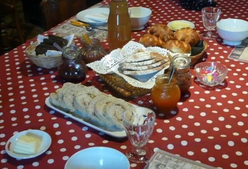 ペンション Topaze