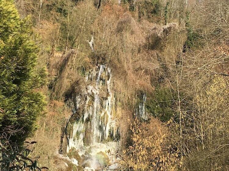 B&b Les Lodges De La Cascade