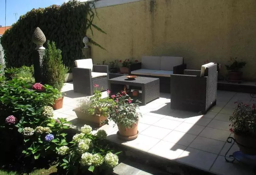 Aamiaismajoitus (B&B) Le Clos De La Bastide