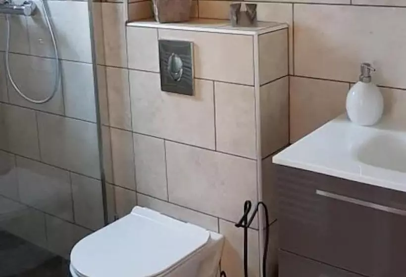 Aamiaismajoitus (B&B) Le Clos Magedon