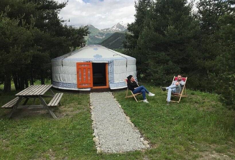 ベッドアンドブレックファースト Yourtes De Montagnes Insolites