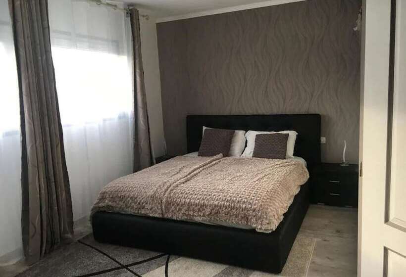 Отель Mervil Airport