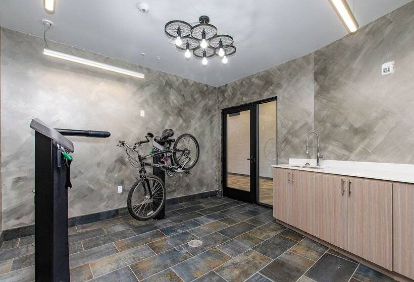 فندق The Independence