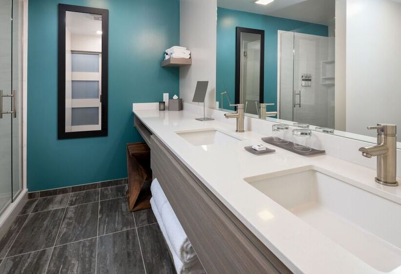 فندق The Independence