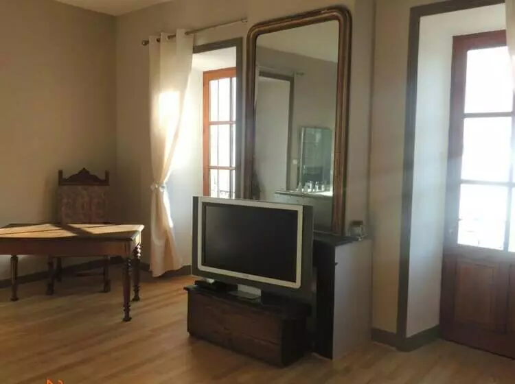 ペンション Château De Montréal