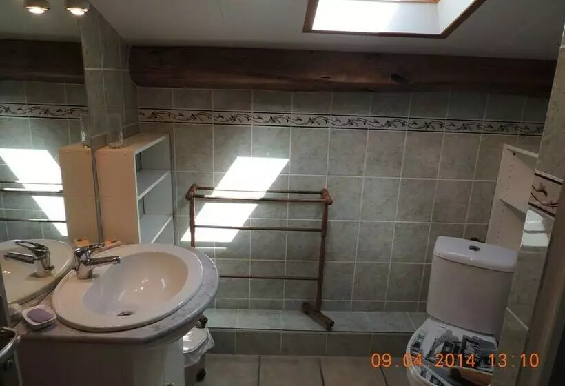 ペンション Château De Montréal