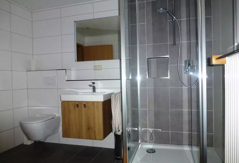 Abseits Vom Lärm Und Verkehr