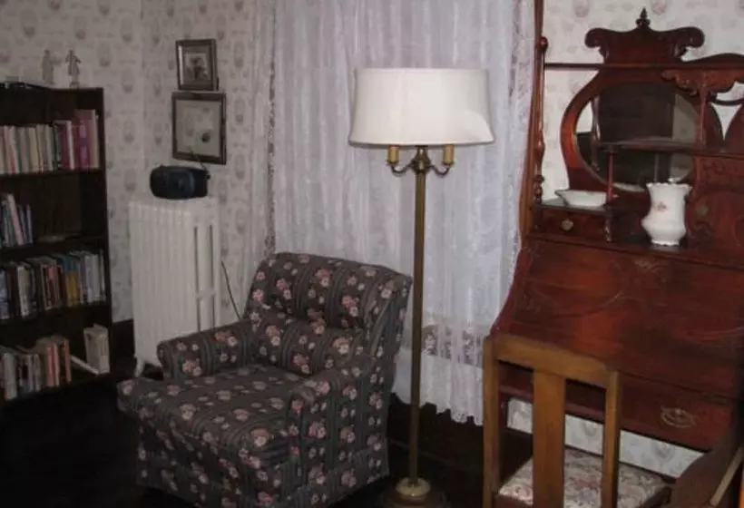 Aamiaismajoitus (B&B) Historic Philip Houston House